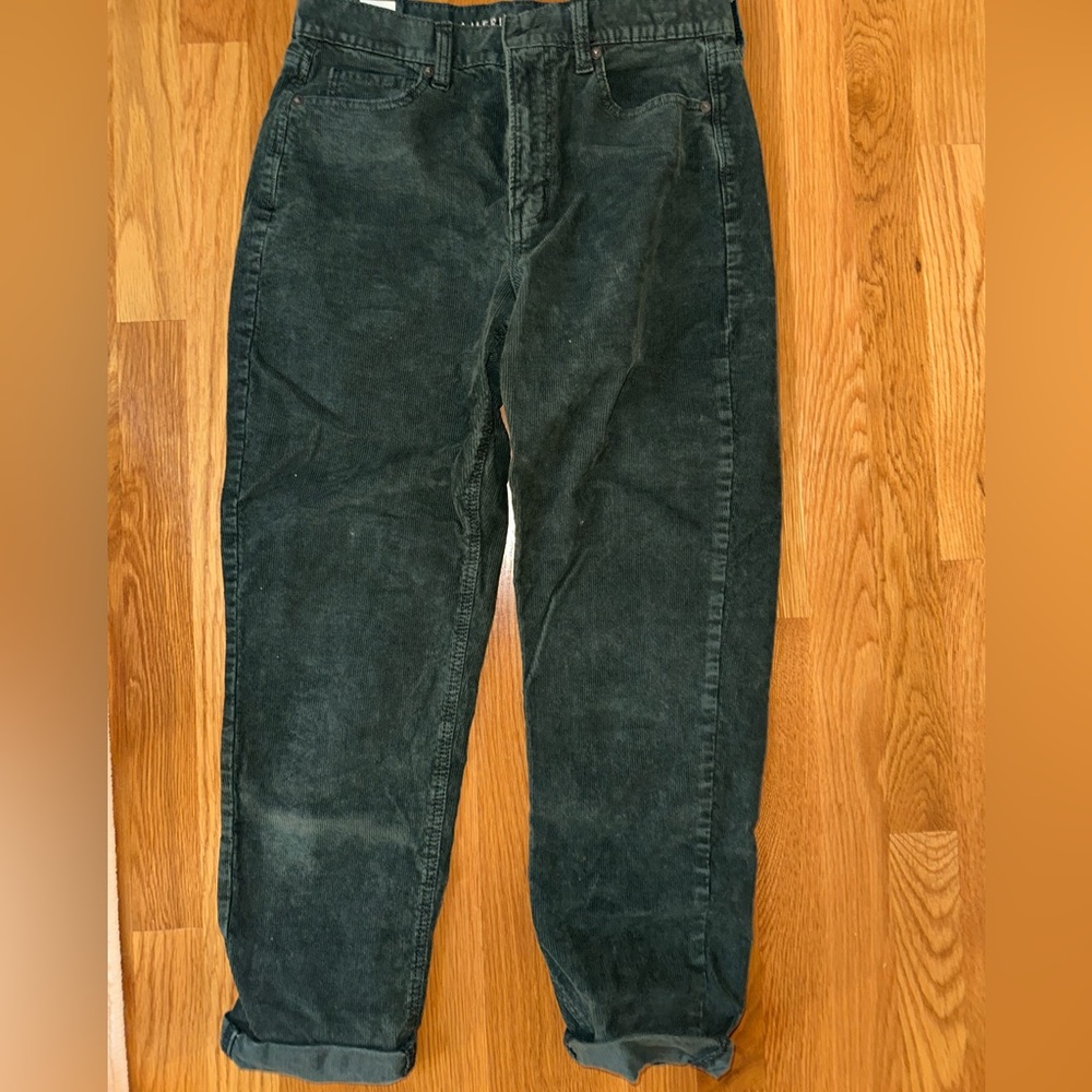 American Eagle mom jeans